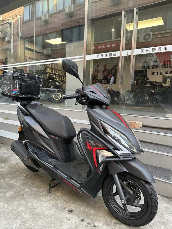 二手新大洲本田裂行 RX125Fi