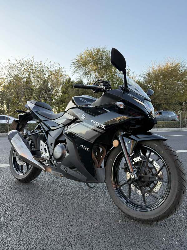 二手豪爵铃木GSX250R