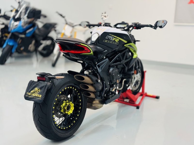 二手奥古斯塔Dragster 800