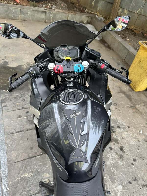 二手川崎Ninja 400