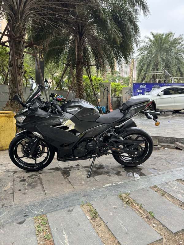 二手川崎Ninja 400