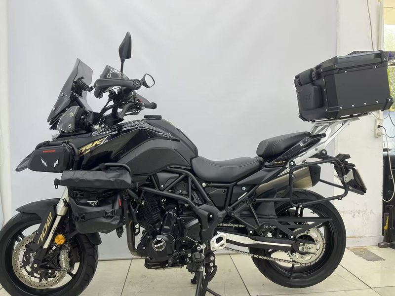 二手贝纳利TRK702