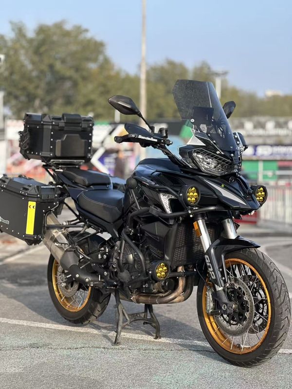 二手贝纳利TRK 902