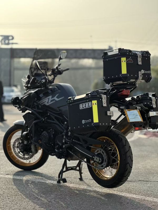 二手贝纳利TRK 902