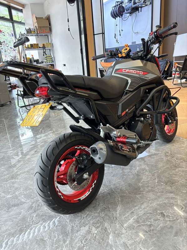 二手春风ST狒狒