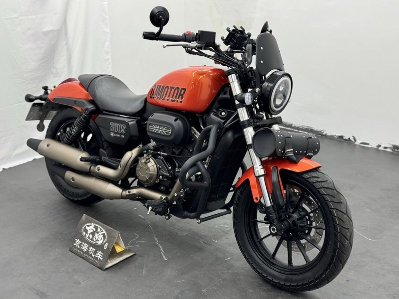 二手QJMOTOR闪300