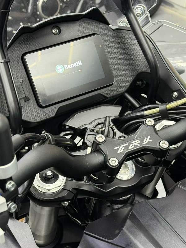 二手贝纳利TRK552