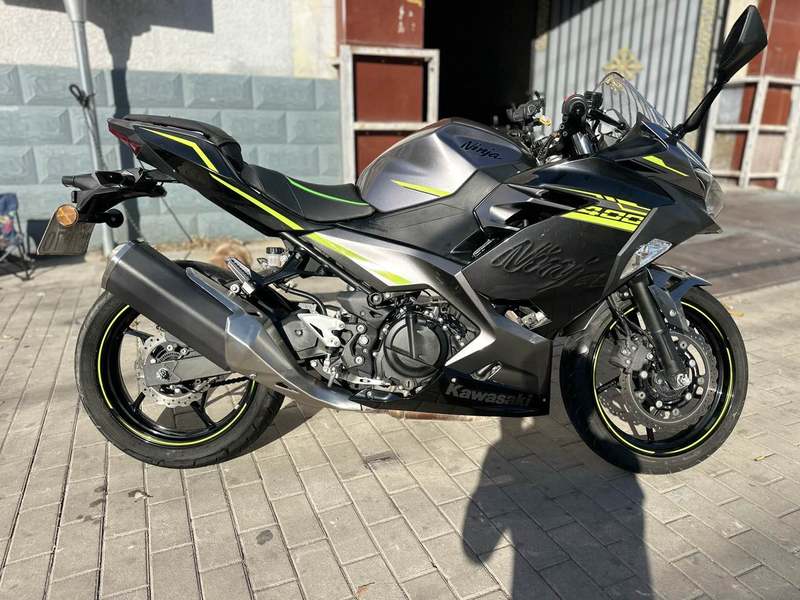 二手川崎Ninja 400