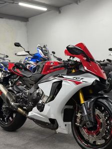 二手雅马哈YZF-R1