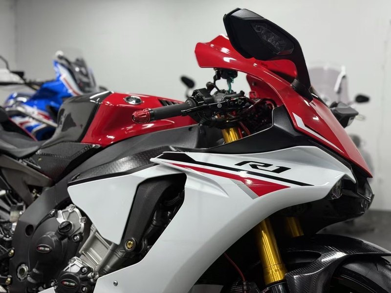 二手雅马哈YZF-R1