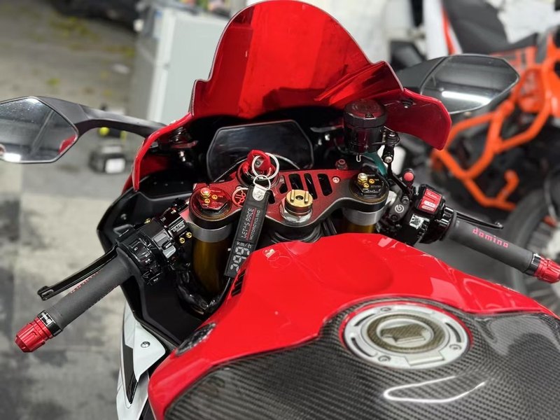 二手雅马哈YZF-R1