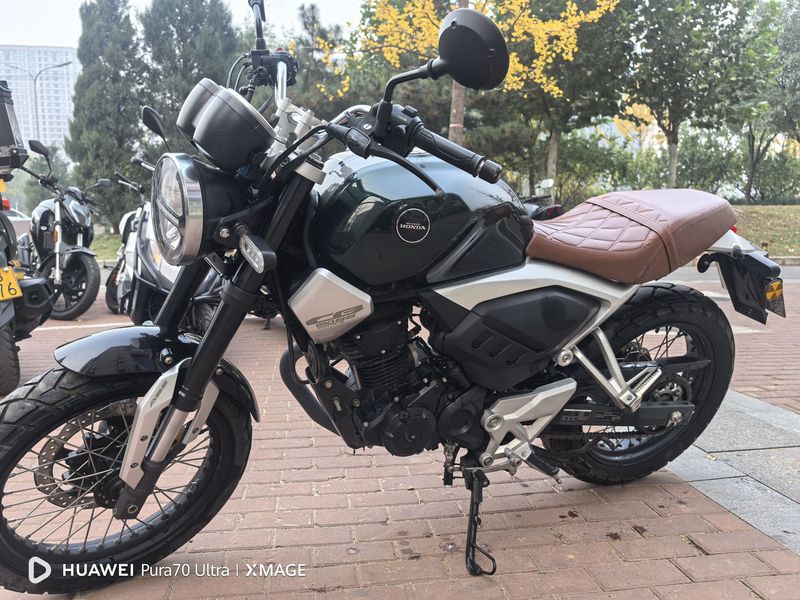 二手五羊本田鸷道 CB190SS