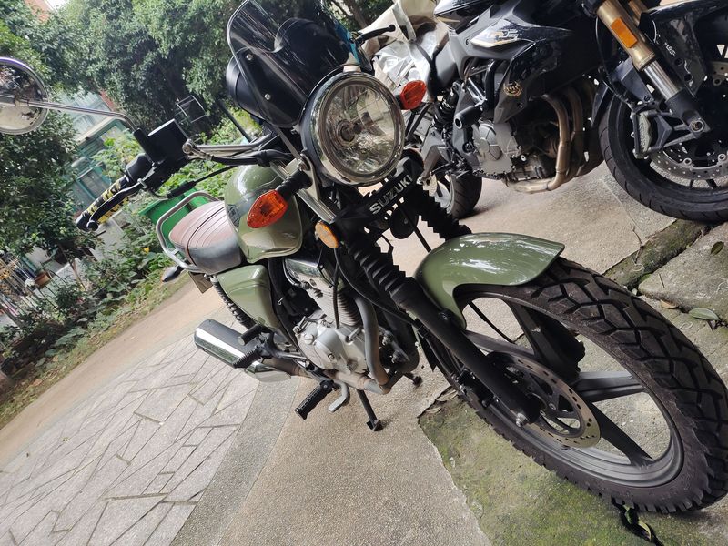 二手济南铃木酷飚150