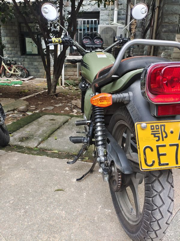 二手济南铃木酷飚150