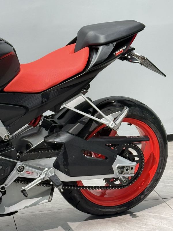 二手阿普利亚Tuono 660