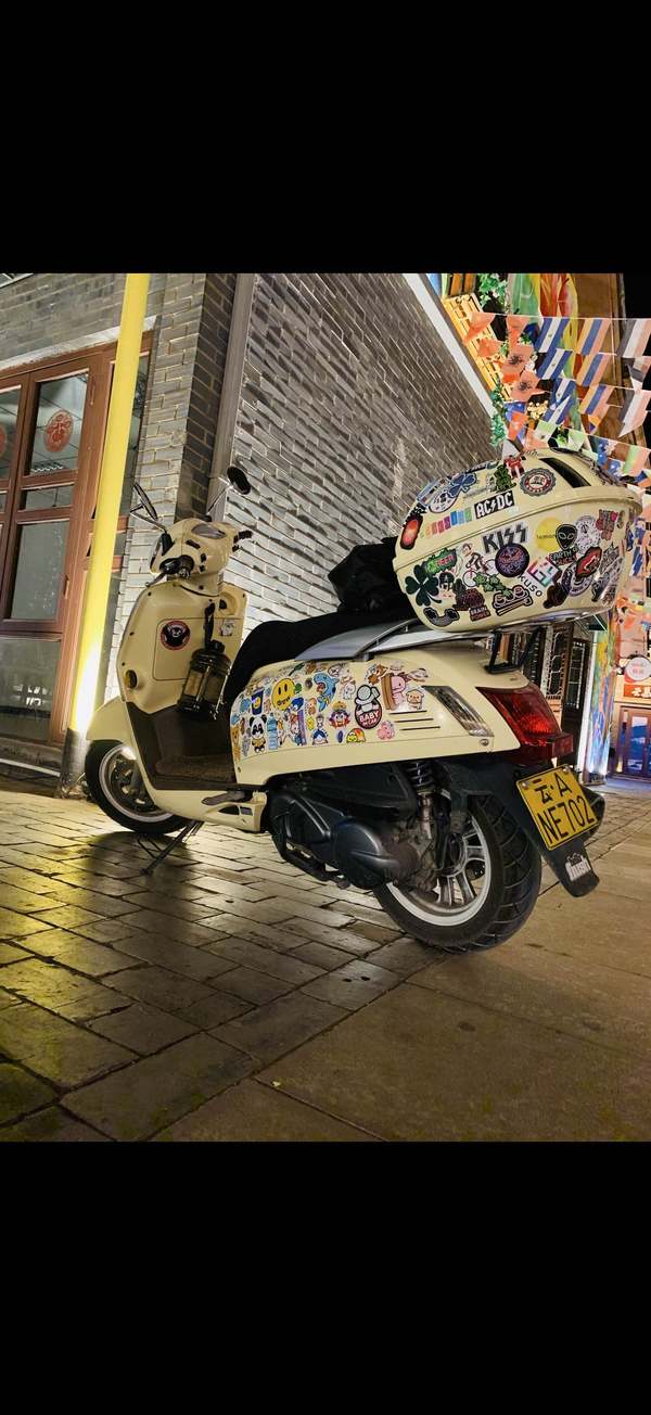 二手光阳LIKE 180 Fi双色版