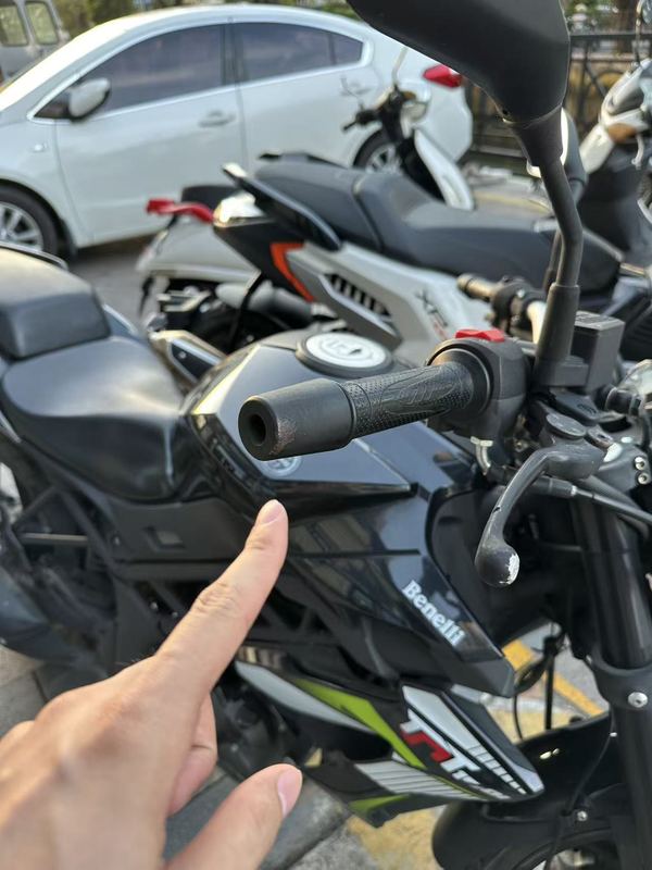 二手贝纳利红宝龙 TNT150i