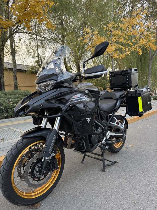 二手贝纳利TRK552