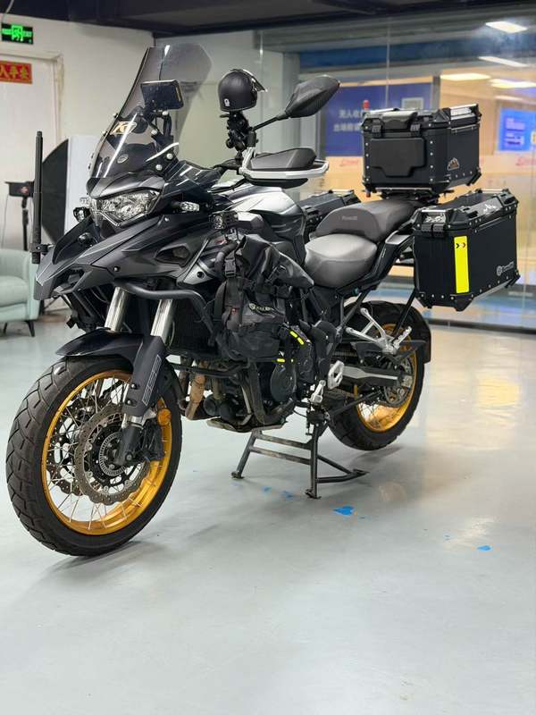 二手贝纳利TRK552