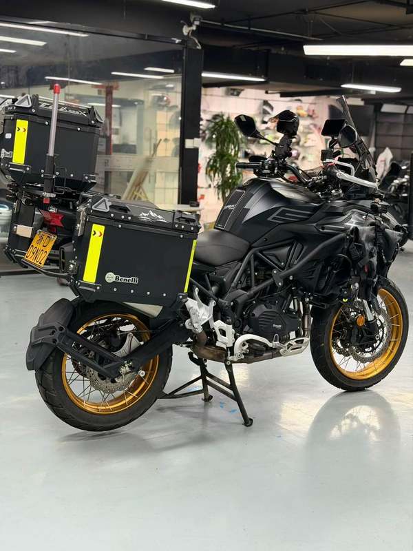 二手贝纳利TRK552