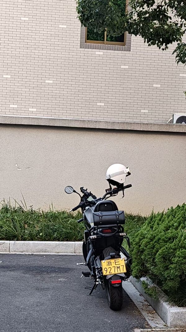 二手贝纳利幼狮 Leoncino 150