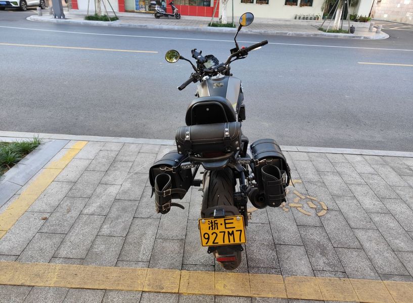 二手贝纳利幼狮 Leoncino 150