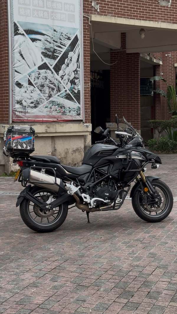 二手贝纳利TRK552