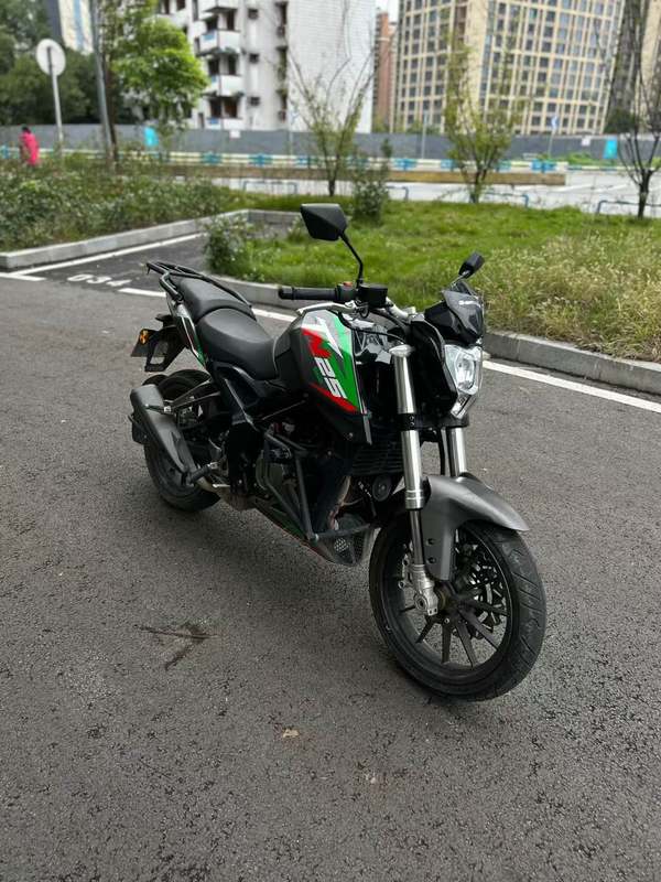 二手贝纳利小黄龙 TNT25