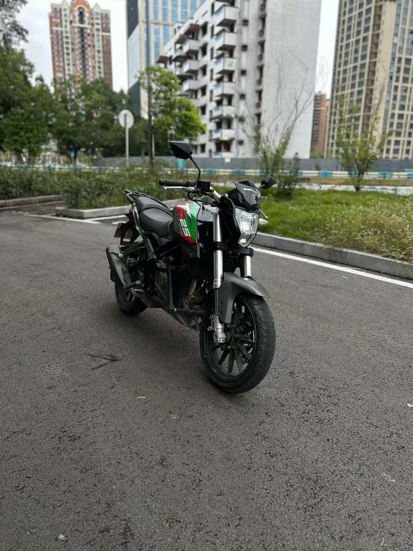 二手贝纳利小黄龙 TNT25