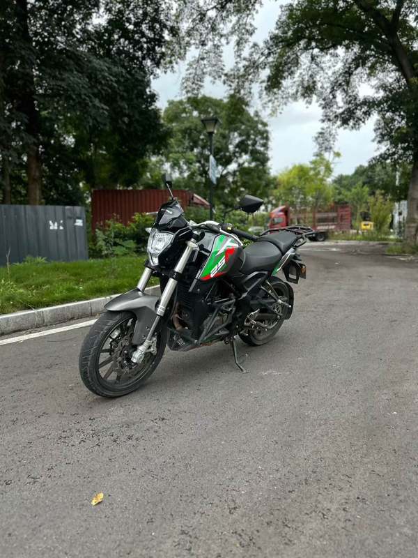 二手贝纳利小黄龙 TNT25