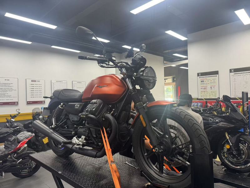 二手摩托古兹V7