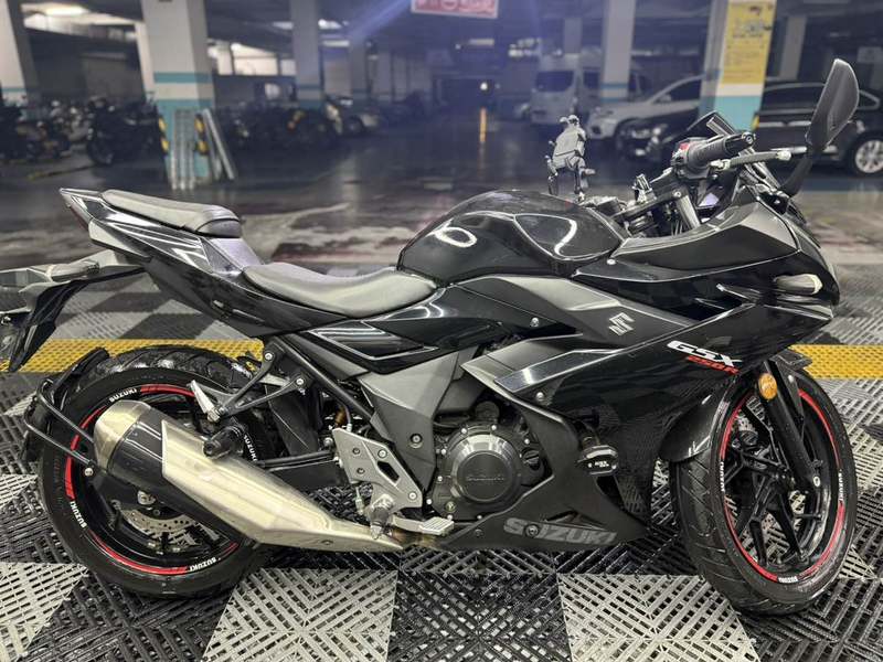 二手豪爵铃木GSX250R