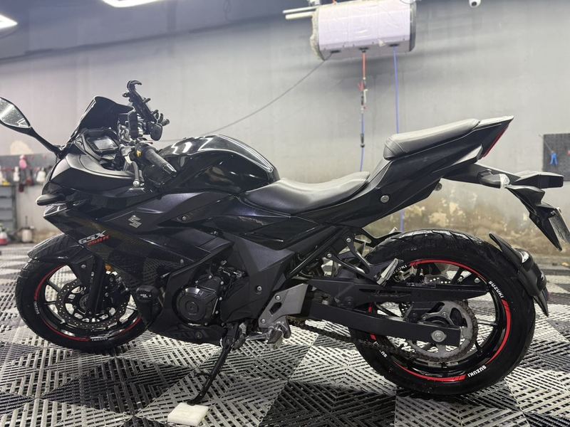 二手豪爵铃木GSX250R
