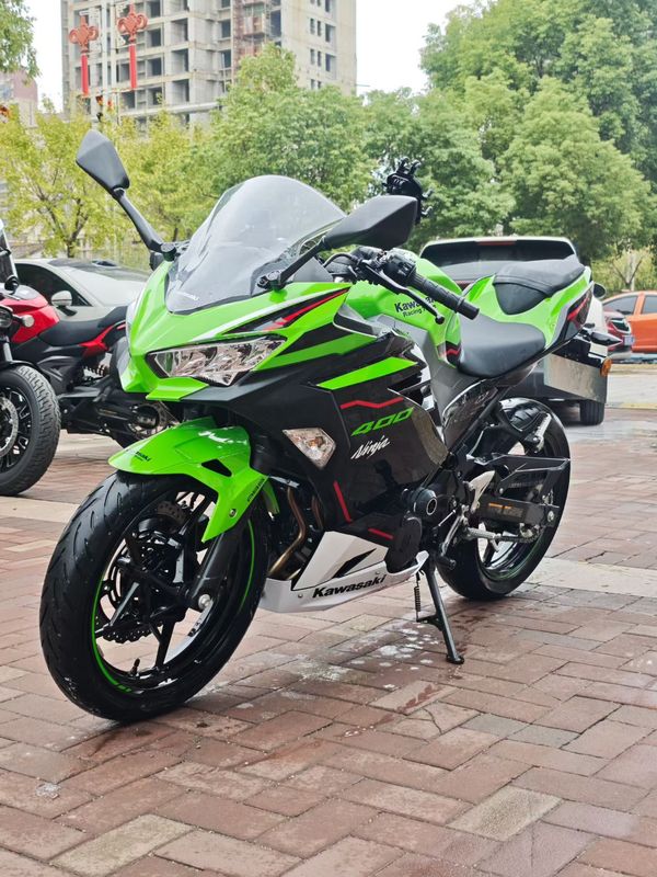 二手川崎Ninja 400