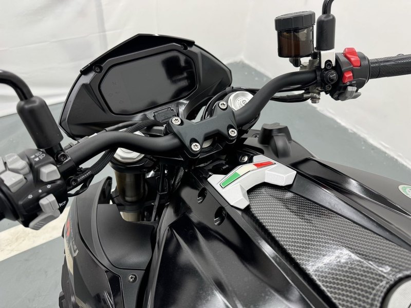 二手贝纳利TNT899