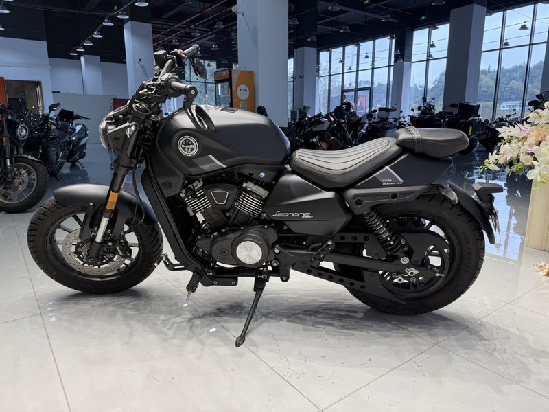 二手贝纳利哈伦252