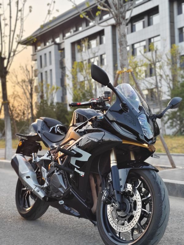 二手贝纳利龙卷风 Tornado 402R