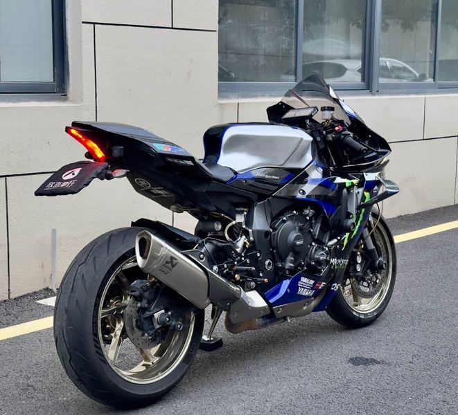 二手雅马哈YZF-R1