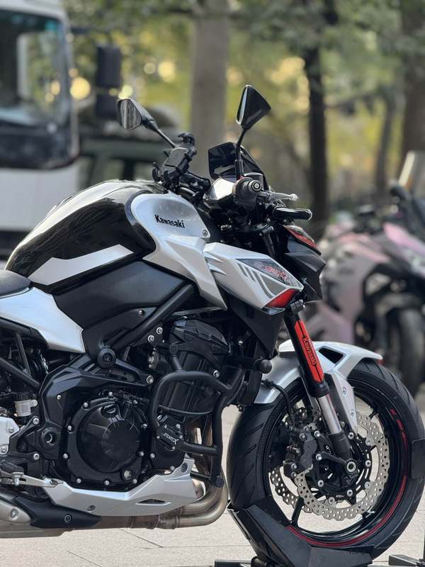 二手川崎Z900