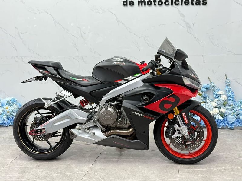 二手阿普利亚RS 660 