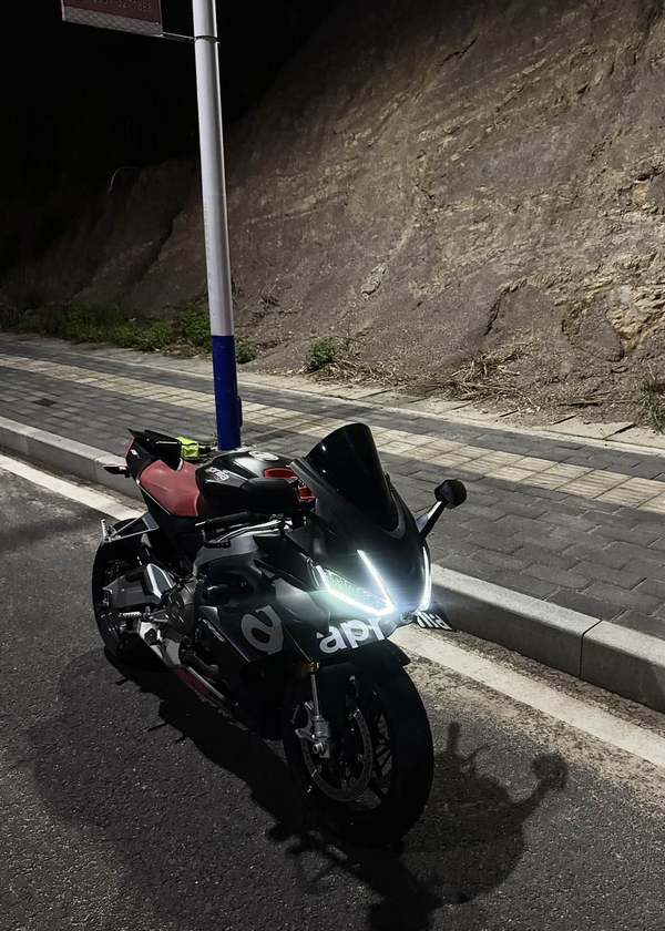 二手阿普利亚RS 660 