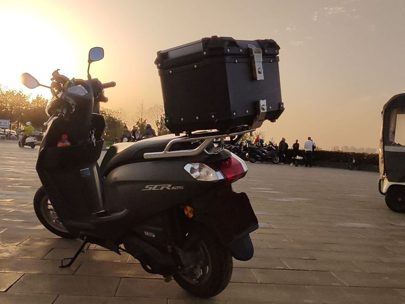 二手五羊本田SCR125