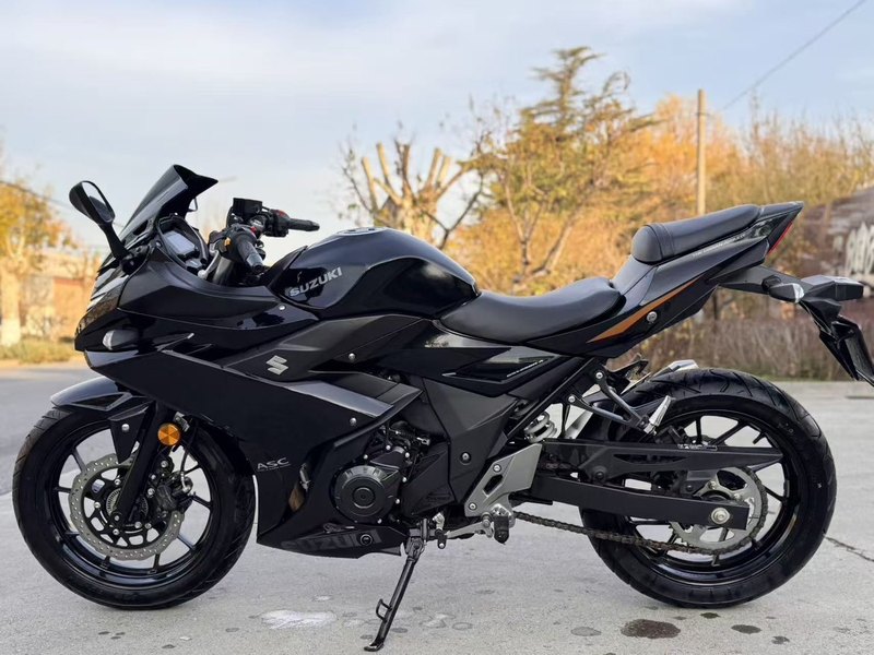 二手豪爵铃木GSX250R