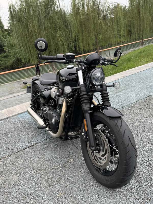 二手凯旋Bonneville Bobber