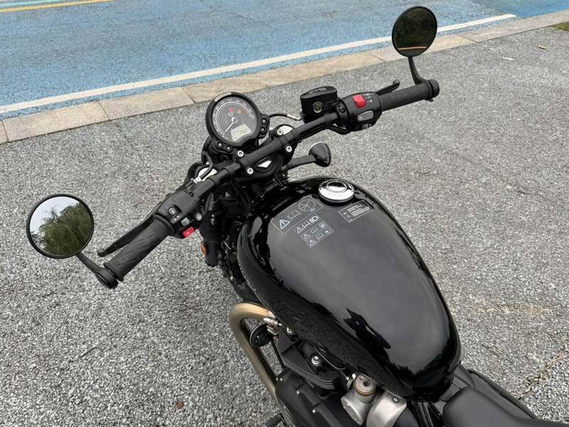 二手凯旋Bonneville Bobber