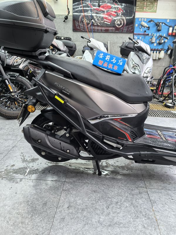 二手QJMOTOR鸿150RS