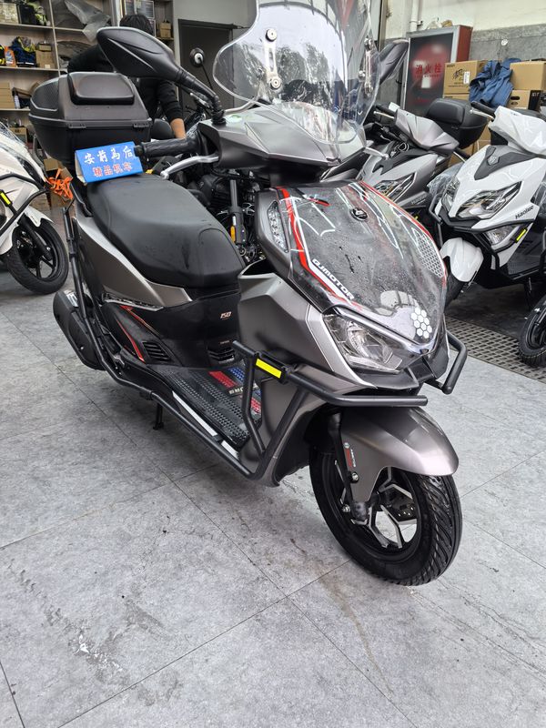 二手QJMOTOR鸿150RS