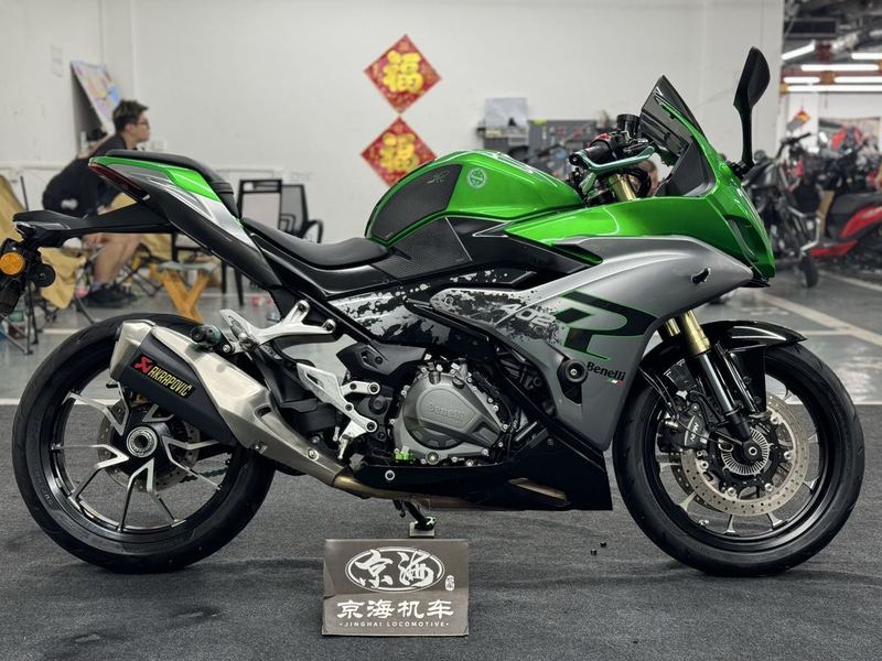 二手贝纳利龙卷风 Tornado 402R