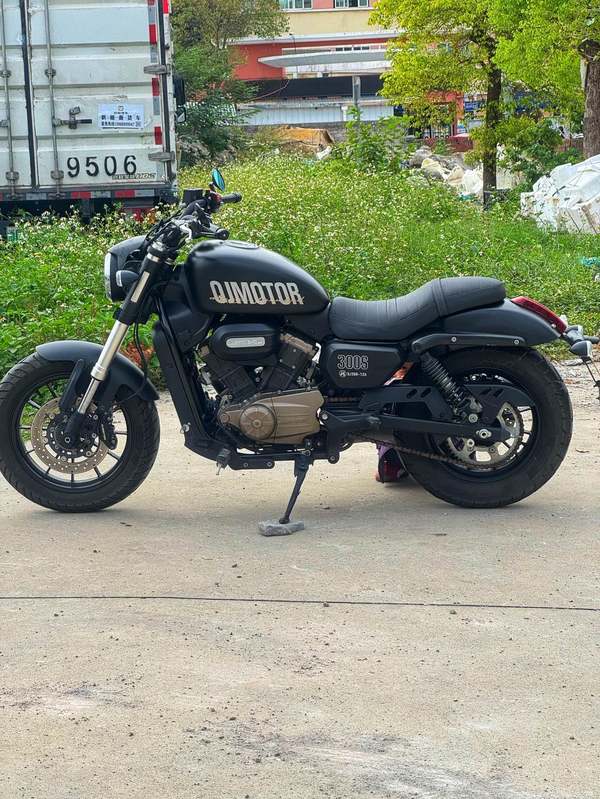 二手QJMOTOR闪300