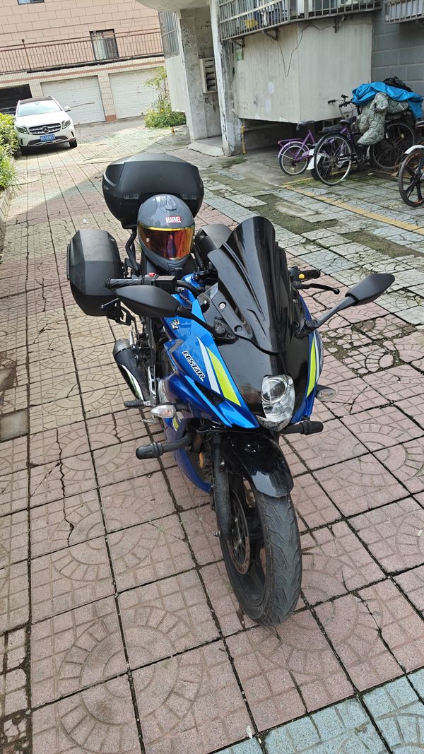 二手济南铃木极客飒 Gixxer 155